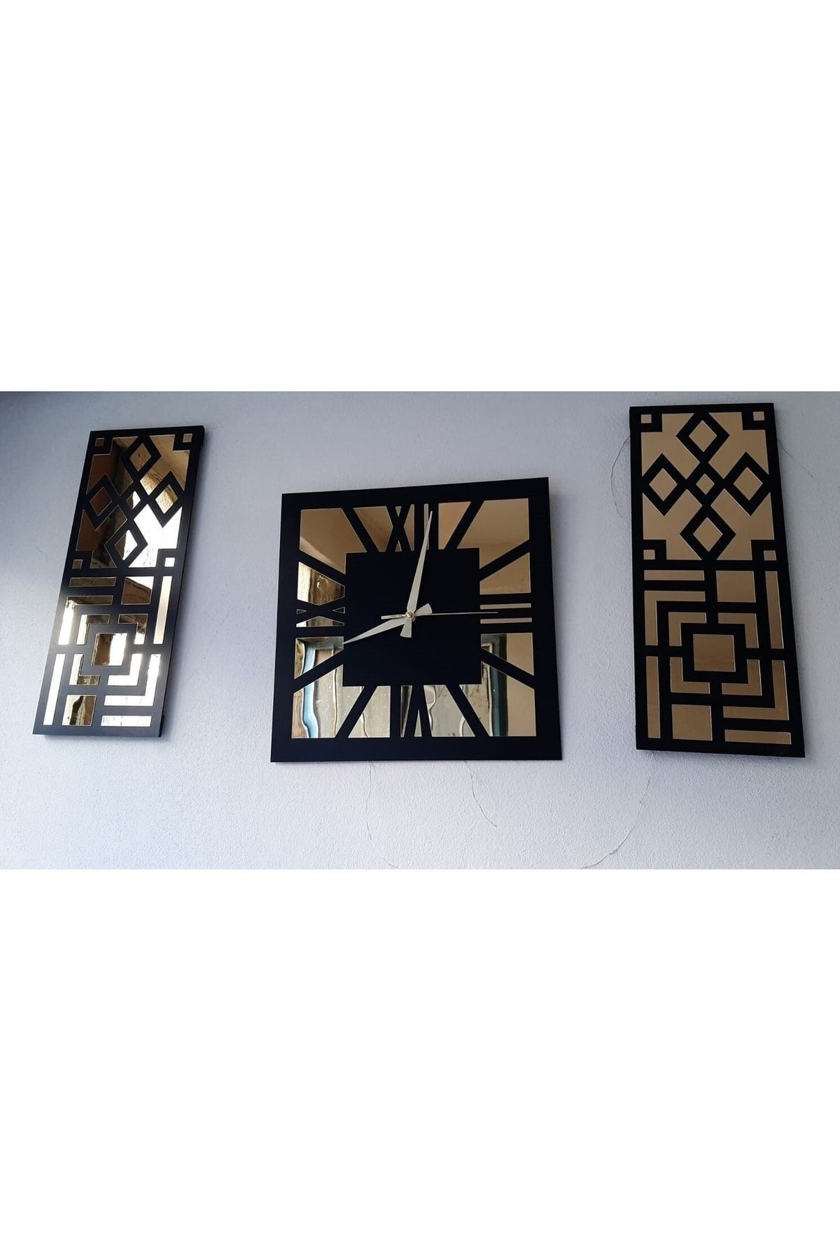 4 Mm Kalın Malzeme Roma Rakamlı Saat & 4 Mm Mdf Üzeri Gold Renk Aynalı Pleksi 3lü Duvar Saat Set